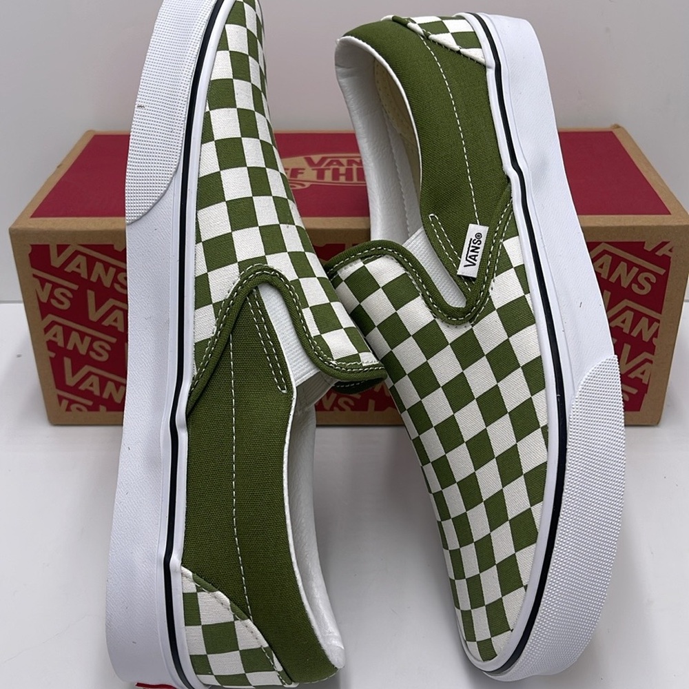 Vans Men’s Classic Slip-On Color Theory Checkerboard
VN000D03CIB
Sneakers - Picture 13 of 16